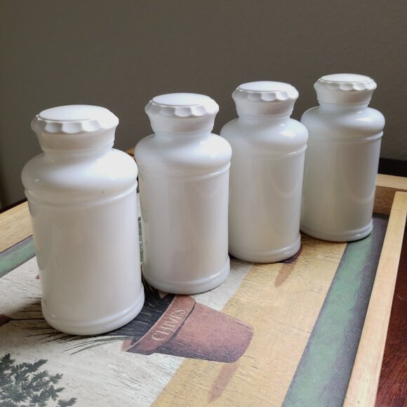 Vtg Milk glass Hazel-Atlas Set 4 farmhouse white spice containers - Picture 3 of 7